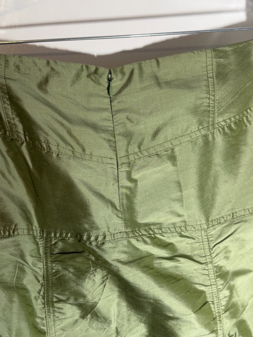 NWT: Areli Collection Green Silk A-Line Midi Skirt  Size 10 - Picture 9 of 11